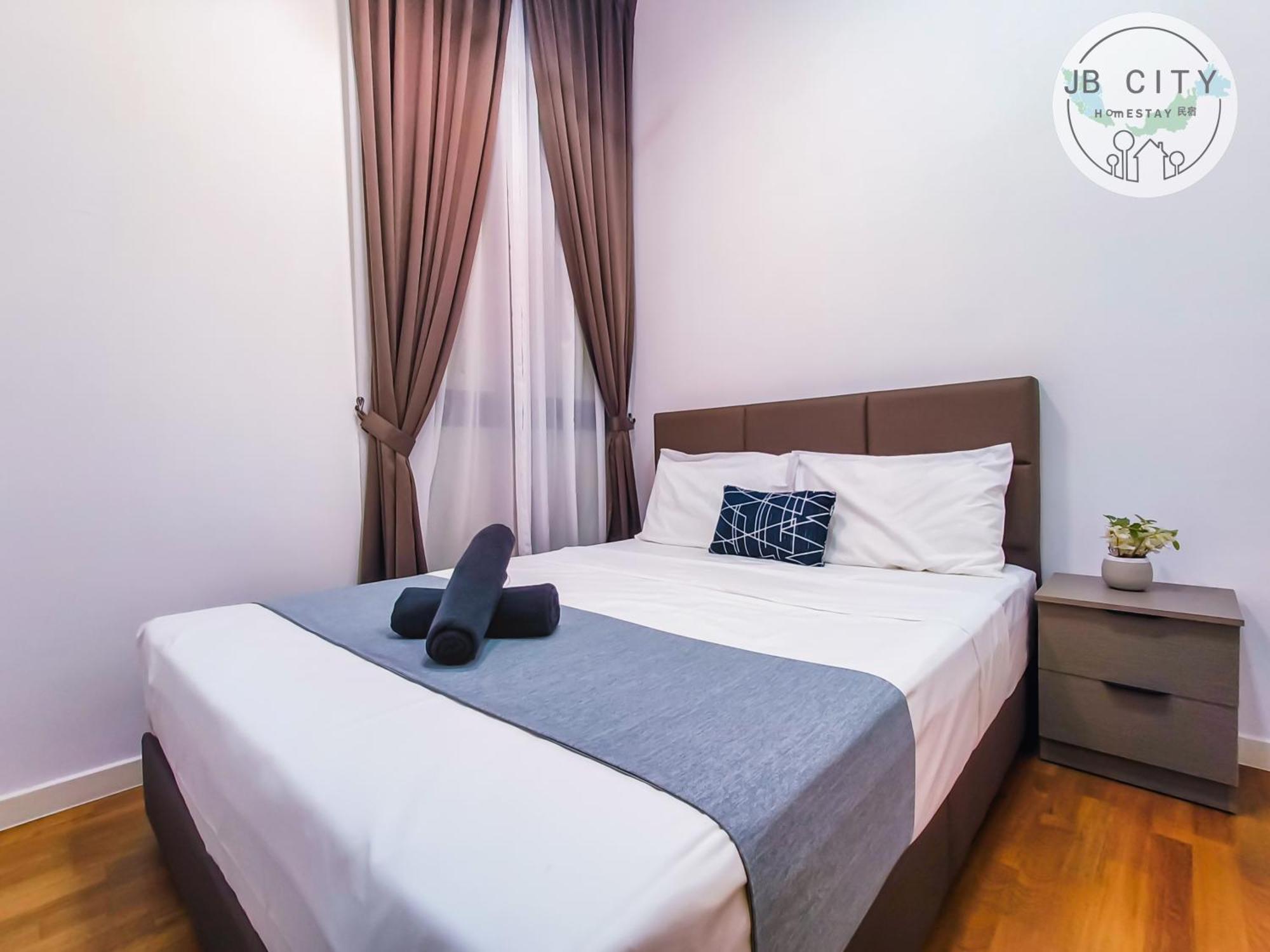Paradigm By Jbcity Apartment *