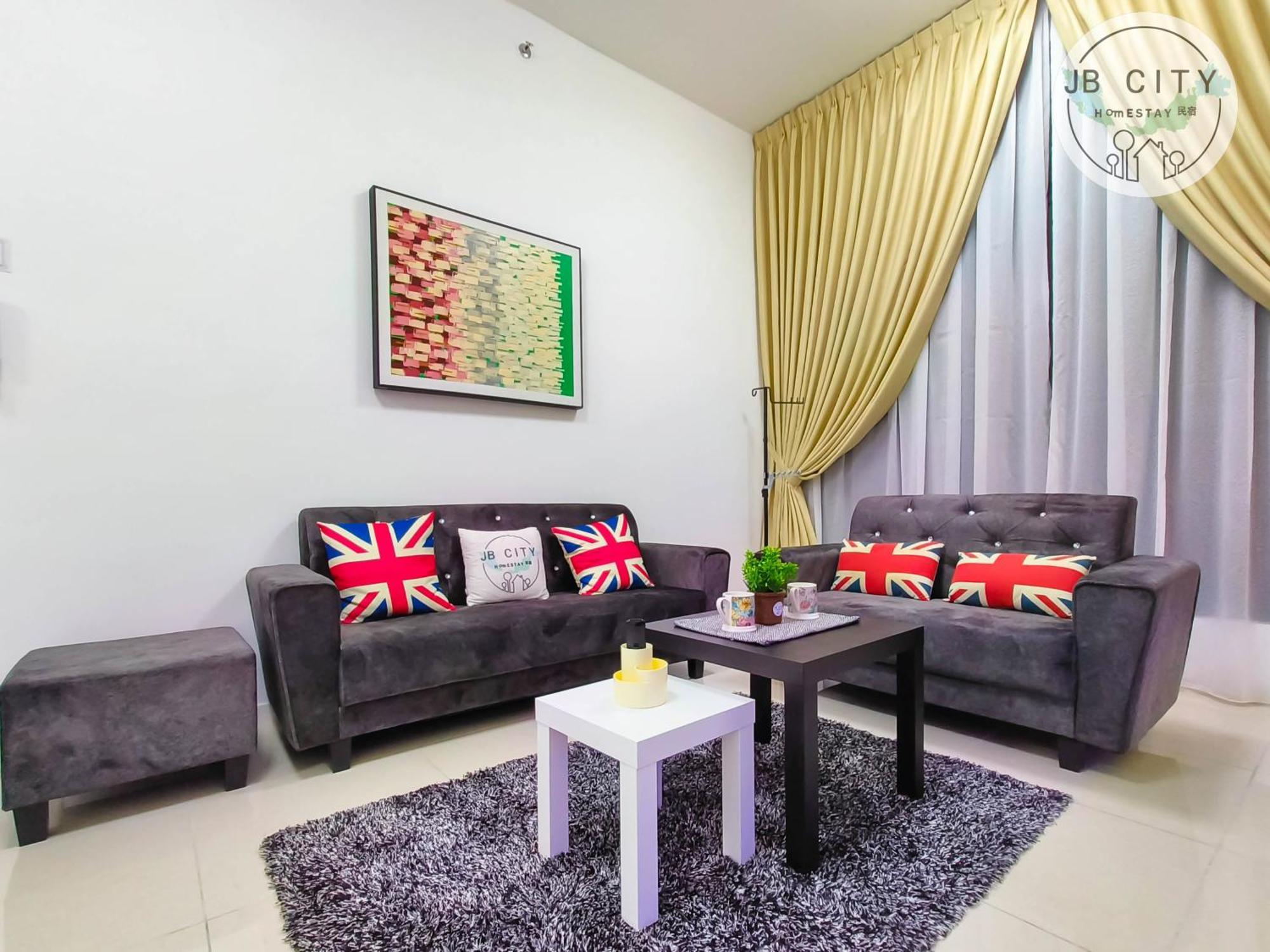 Paradigm By Jbcity Apartment *
